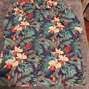 Vintage Short-Sleeve Button-Down Shirt with Green Leaf & Red Floral Print